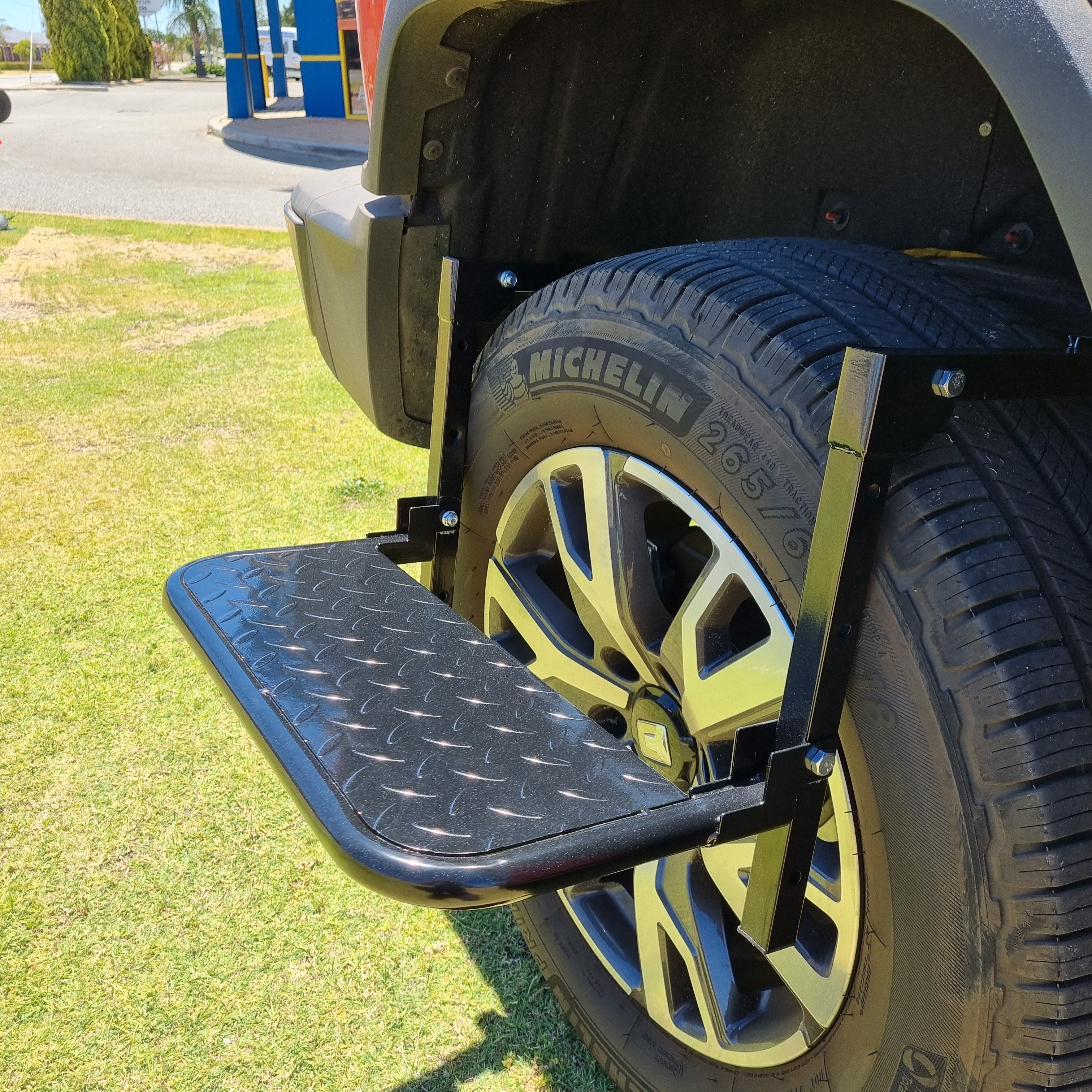 Car Side Step Patterns Car Side Step – PHC 4x4 CAR ACCESSORIES